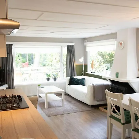 Celisa S Haeuschen Hoenderloo